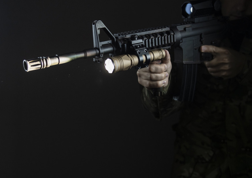 Armytek Dobermann Pro Magnet USB Sand (теплый свет)