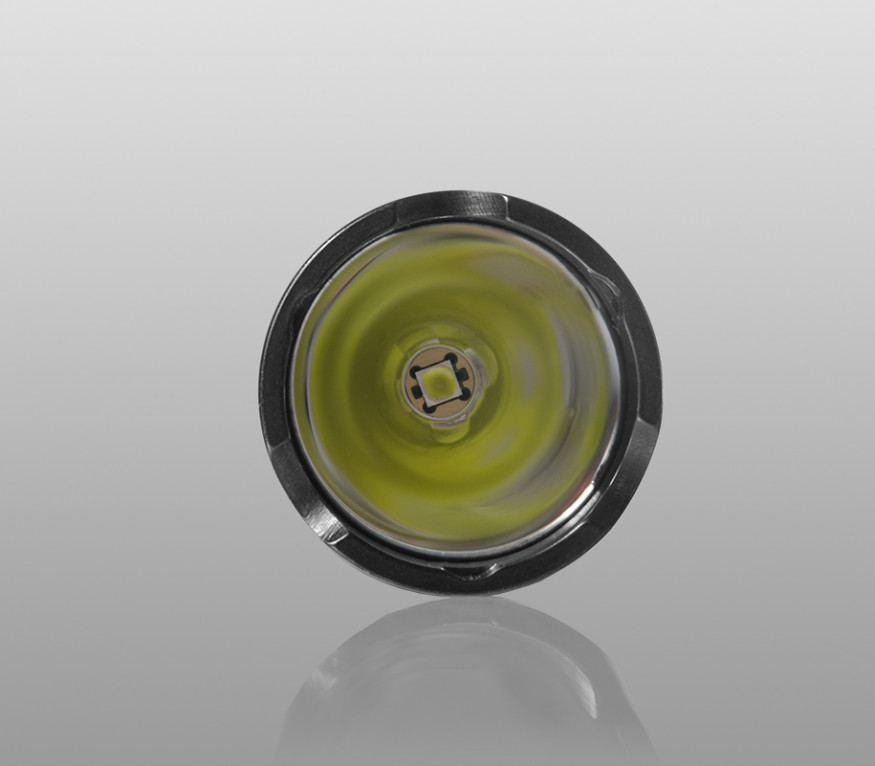 Тактический фонарь Armytek Dobermann (тёплый свет)