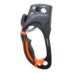 Жумар Манарага, правый