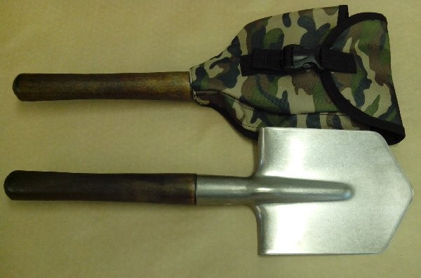 Автомобильная универсальная титановая лопата